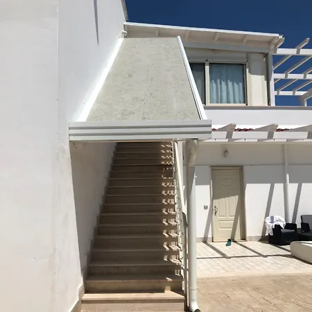 Signorile فندق مبيت وإفطار