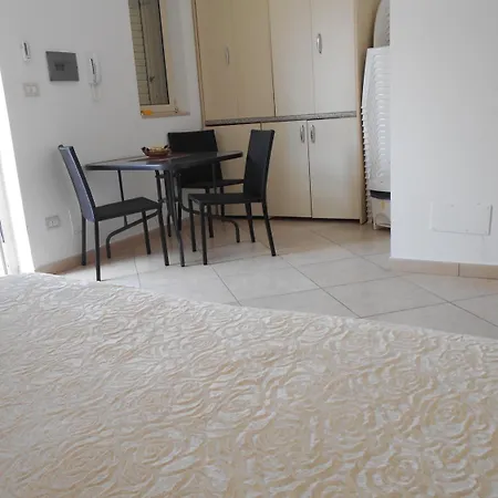 Signorile Bed & Breakfast 3*